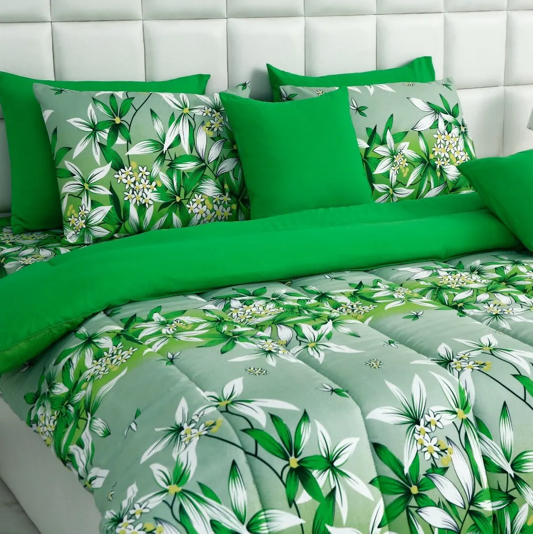 8 PCs Winter Comforter Set-15011-Green Gold