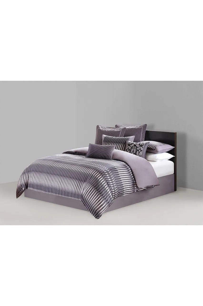 Abstract Stripe Comforter Set