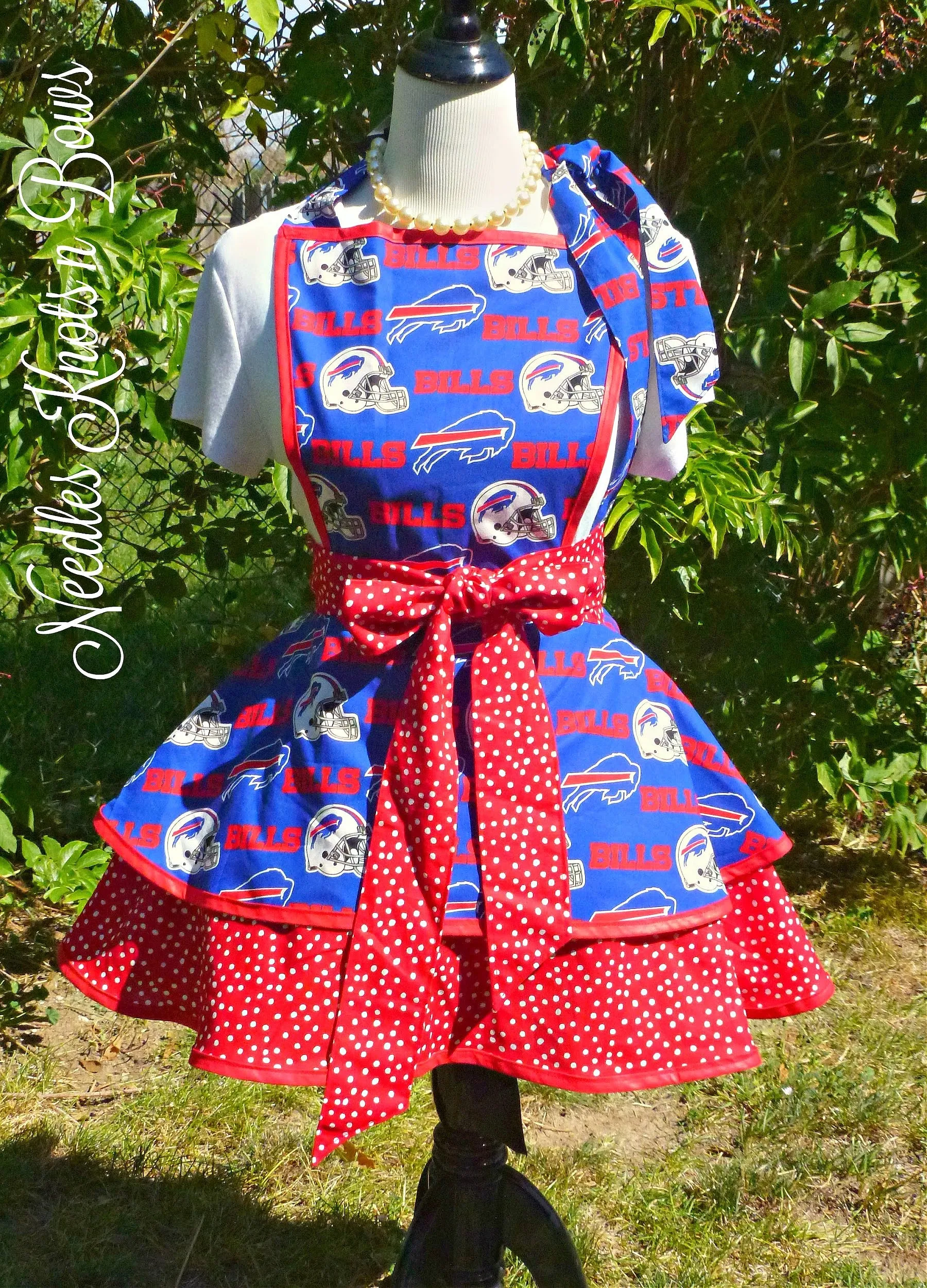 Buffalo Bills Women's Flirty Football Apron