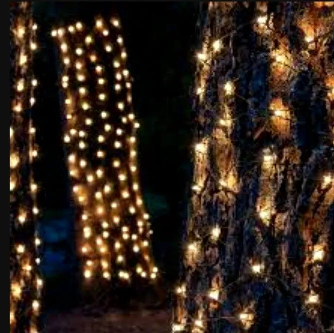 Holiday Cheer 150 Net Tree Trunk Light Set