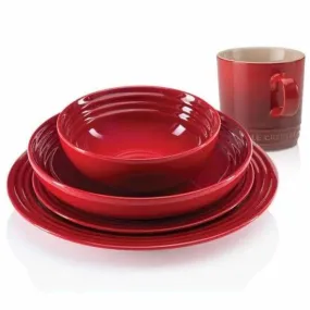 Le Creuset Stoneware Back to Uni Set Cerise