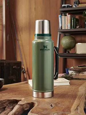 Legendary Bottle 1.5QT (Green)