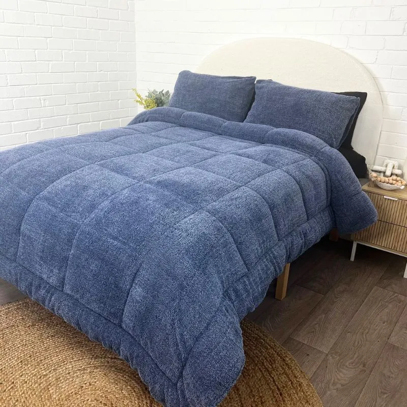 Morgan and Reid Blue Spec Snuggle Fleece Comforter Set