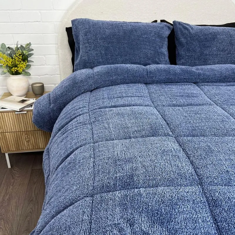 Morgan and Reid Blue Spec Snuggle Fleece Comforter Set