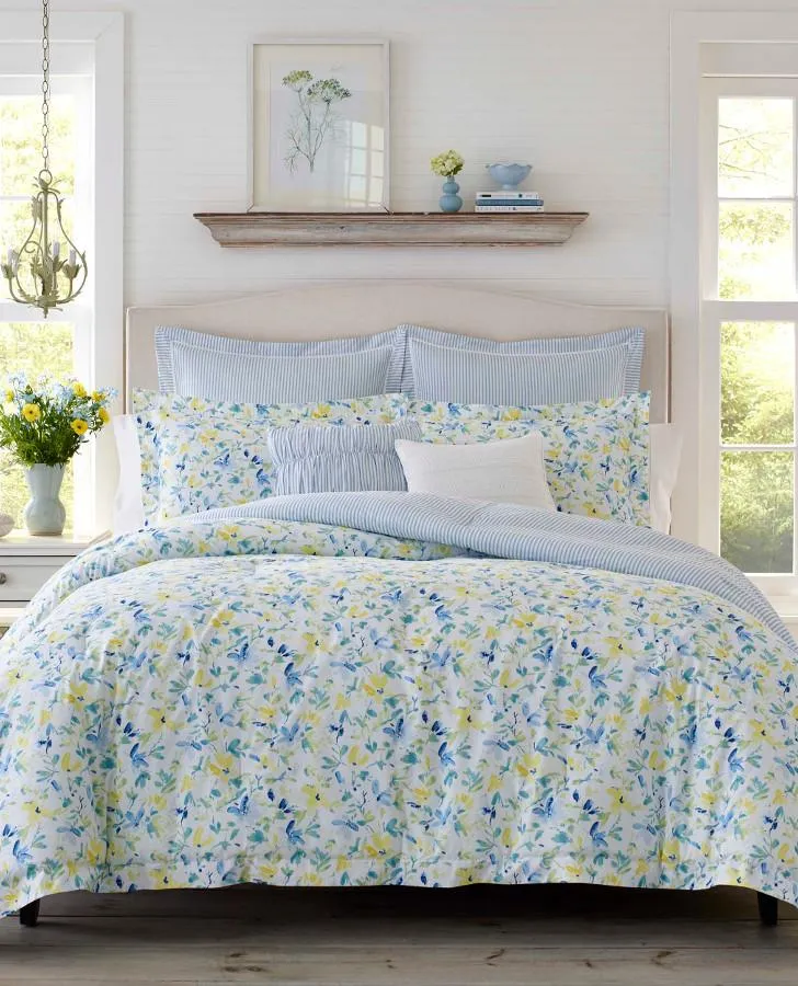 Nora Sun Blue Comforter Bonus Set