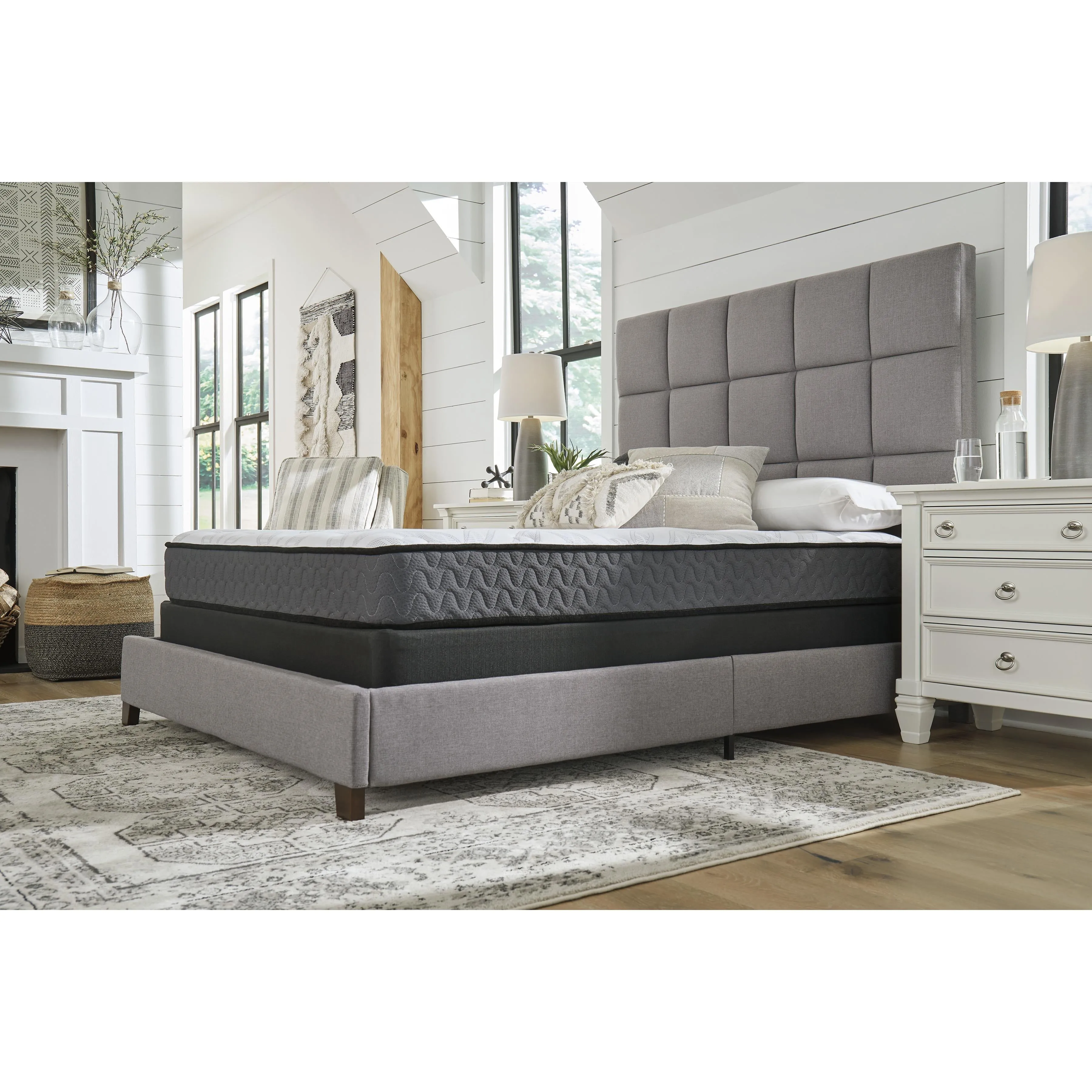 Sierra Sleep 8 Inch Bonnell Hybrid M58751 California King Mattress