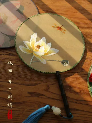 Suzhou Embroidery Hand-made Double-sided Embroidery Fan Chinese Style Sandalwood Real Silk Palace Fan 0048