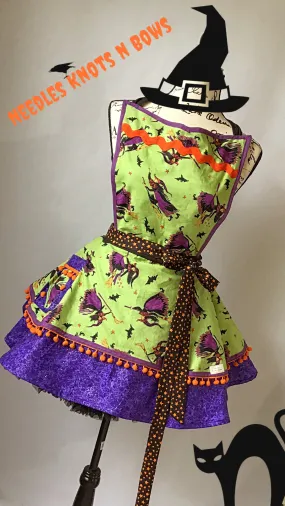 Women’s Halloween Witch Apron with Pocket